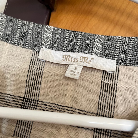 Miss Me Cream Plaid Mesh Button Up Blouse⭐️ - Picture 4 of 8